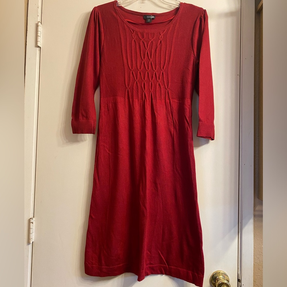 EAST 5TH AVE
Pretty soft lightweight knit dress with cable front detail M